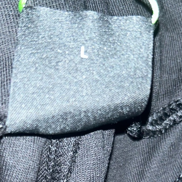 HUGO BOSS shorts | Men Large | gray/tan/blk | NWT - Picture 9 of 9